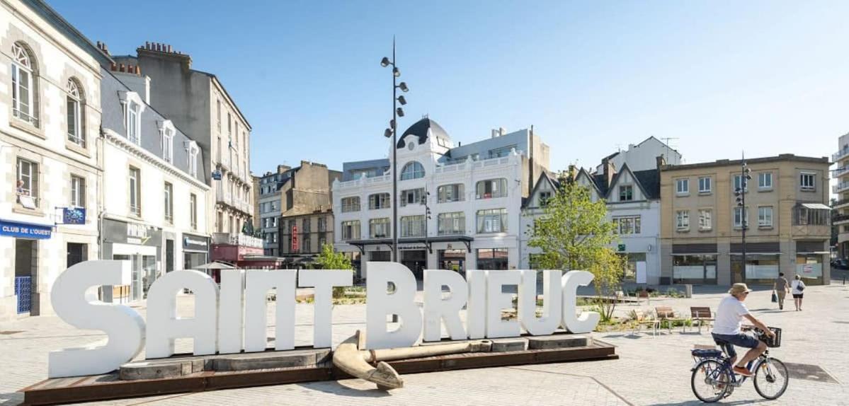 Le Nid Briochin Studio Au Coeur De Сен-Брук Екстериор снимка